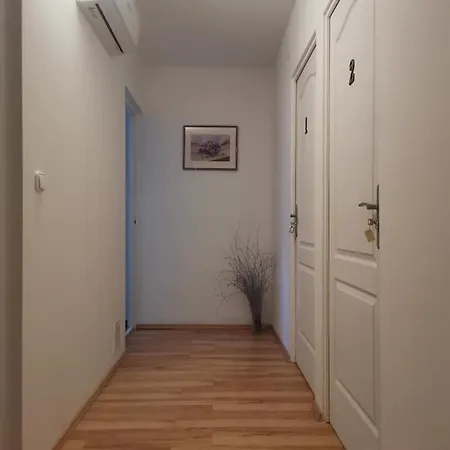 Tina Apartman Apartamento *