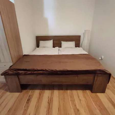 Tina Apartman * Szentendre
