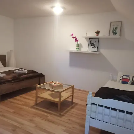 Tina Apartman * Szentendre