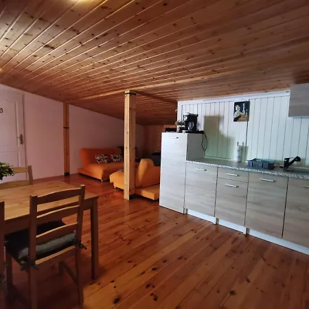 Apartamento Tina Apartman *